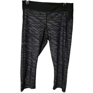 Women's Under Armour Heat Gear‎ Compression Crop Black and Grey Leggings Large
